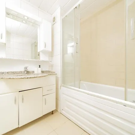 Flat With Balcony And Shared Pool In Apartment Belek