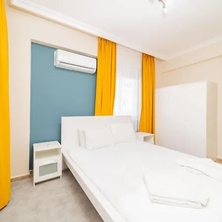 Flat With Balcony And Shared Pool In شقة